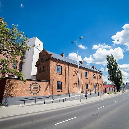 Hostel Fabryka Wloclawek Bagian luar foto