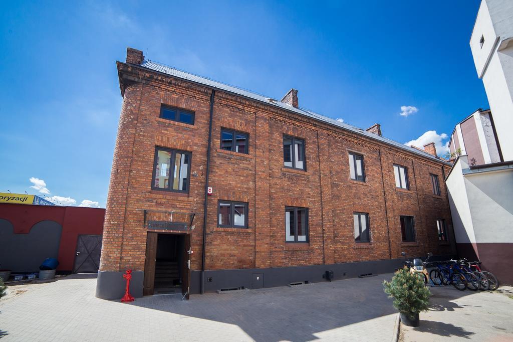 Hostel Fabryka Wloclawek Bagian luar foto