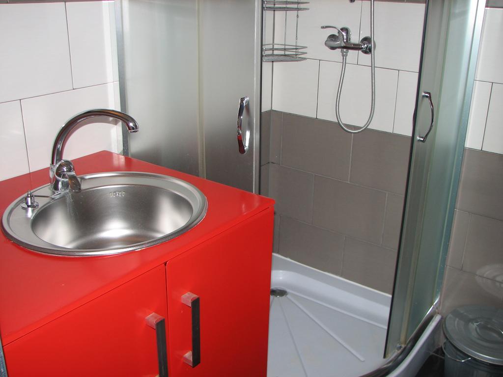 Hostel Fabryka Wloclawek Bagian luar foto